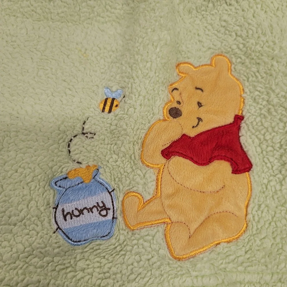 Disney‎ Baby Winnie the Pooh Green Sherpa Fleece Blanket 30x40 Sleepy Pooh Bee